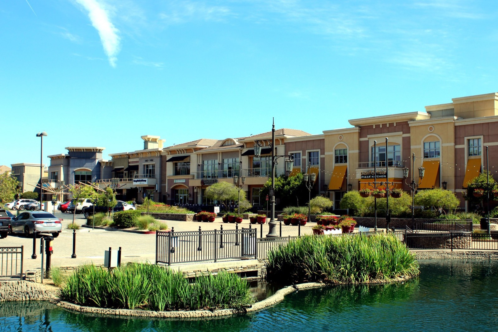 The lake at Bridgeport, with the marketplace on the far side