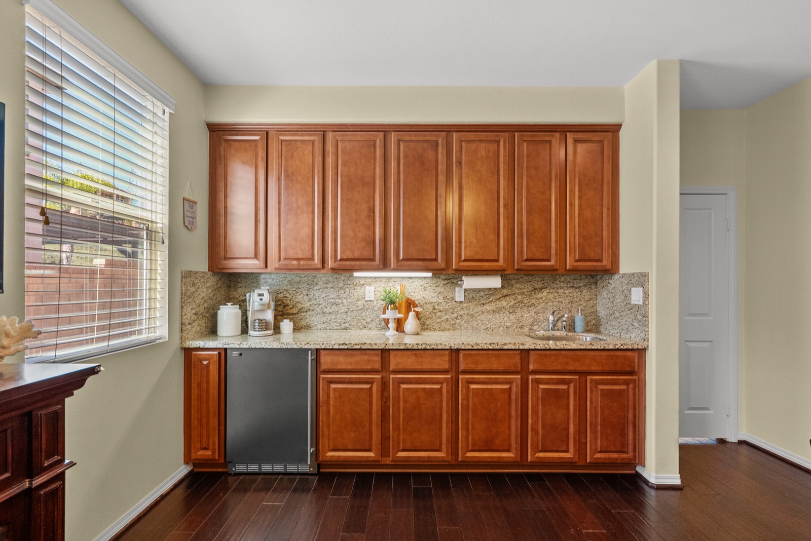 24557 Rosette Lane, Valencia, photo 14