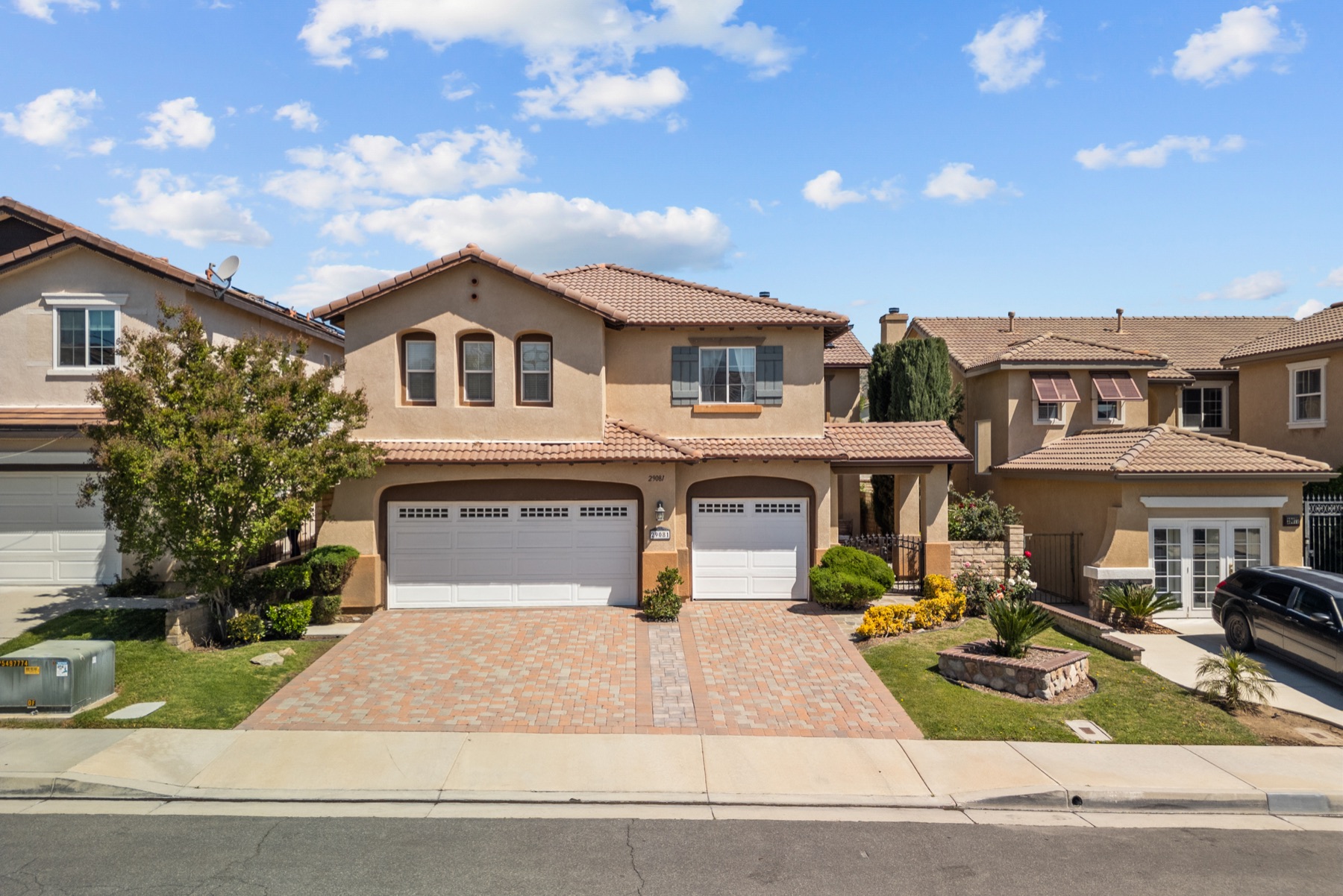 29081 Madrid Pl, Castaic, photo 3
