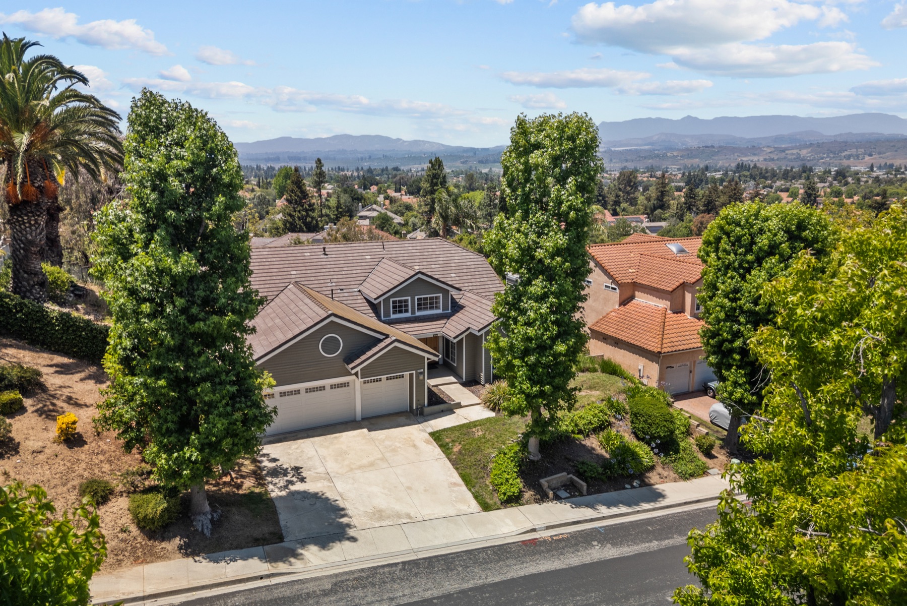 3891 Hunters Grove Ct, Moorpark, photo 3