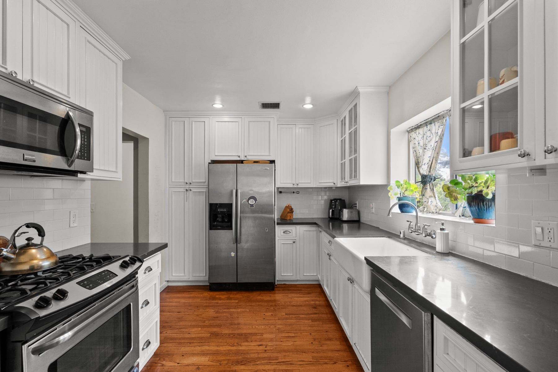 924 N Niagra St, Burbank, photo 16